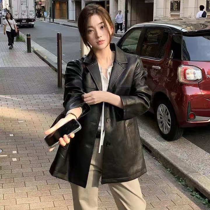  미니멀리즘 출퇴근 섹션 정장 칼라 PU 가죽 외투 정장